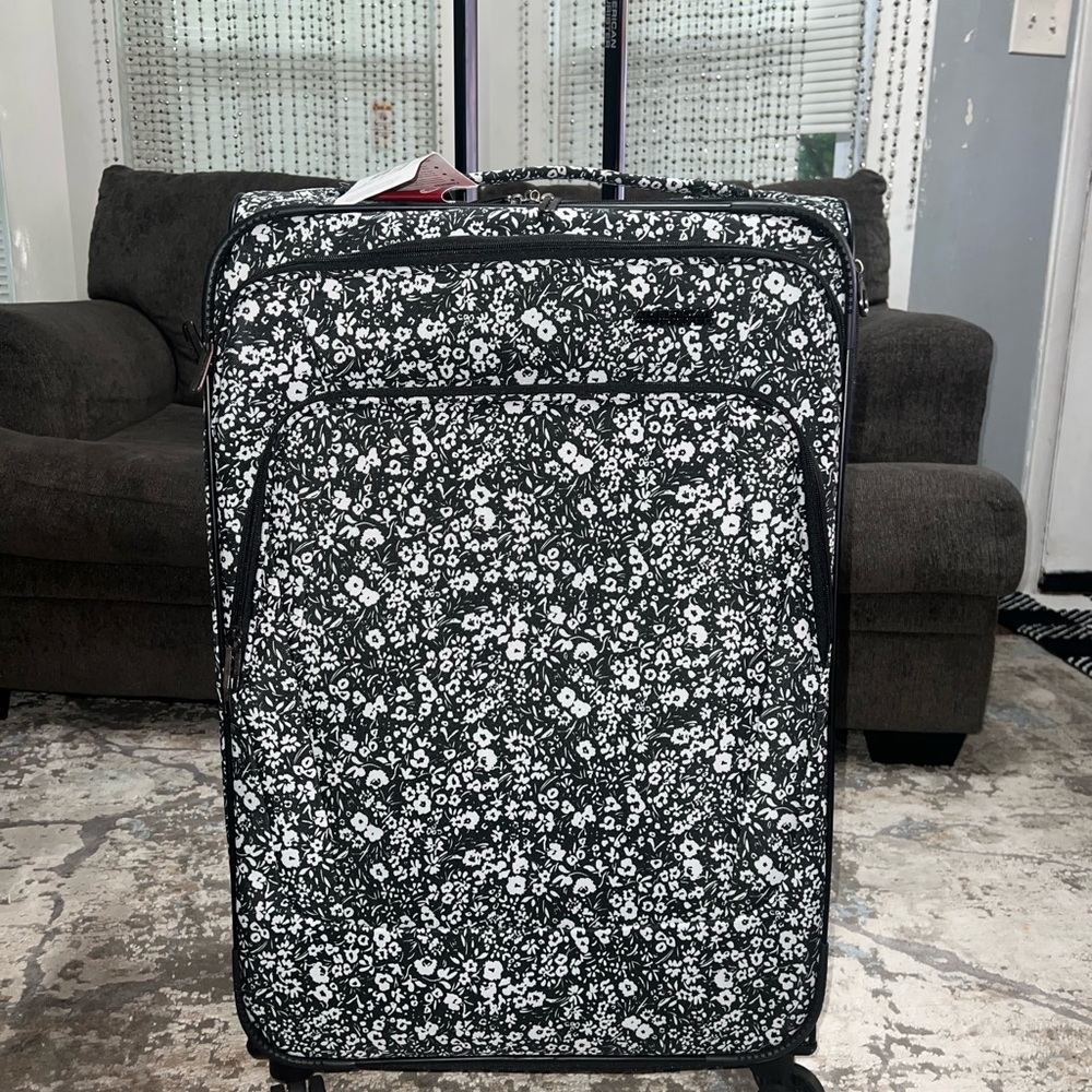 American Tourister (Burst max quatro SS 28" Spinner)